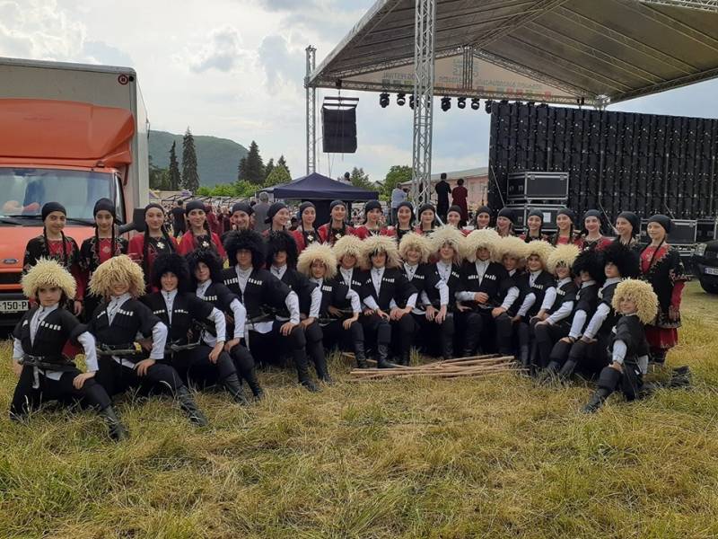 მუნიციპალიტეტის ანსაბლებმა მონაწილეობა მიიღეს მდგრადი განვითარების ფესტივალზე...